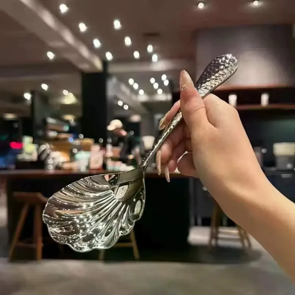 Hammered Patter Handle Shell Shape Soup Spoon Stainless Steel Mirror Polishing Serving Scoop Large Thickened Shared Spoon Hotel