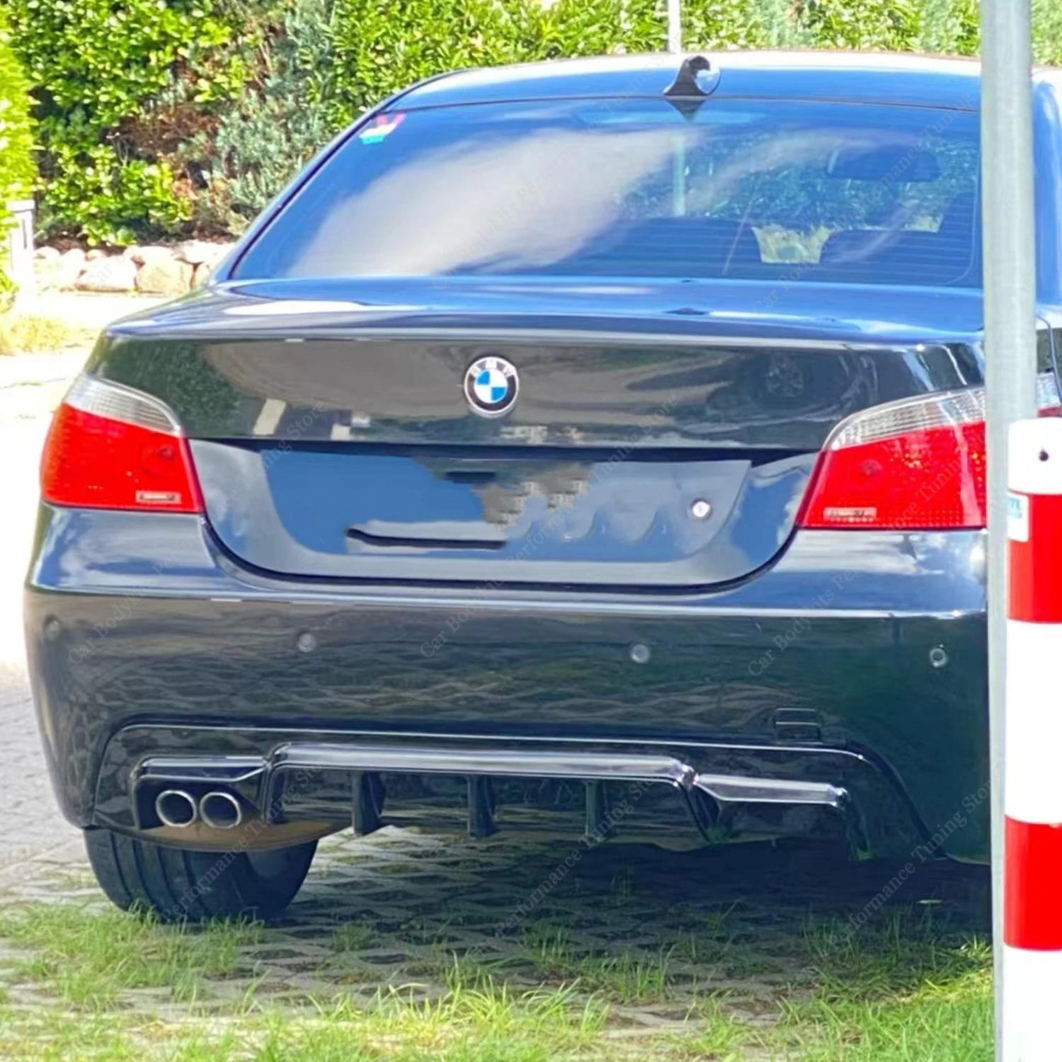 MP Style Gloss Black Rear Diffuser For Bmw For BMW E60 E61 5 