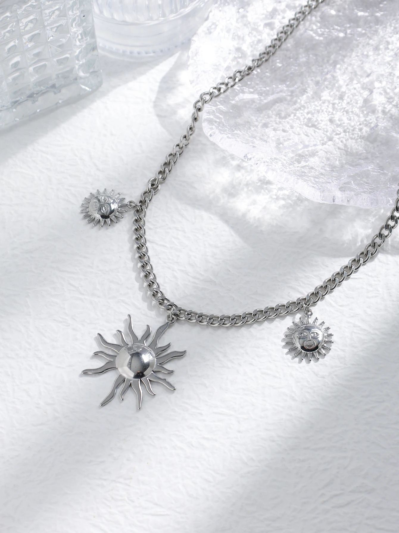 Stainless Steel Necklace Classic Fashion Sun Smiley Face Pendant Necklace Women's Jewelry Party Gift Recommendation New Arrival view 2