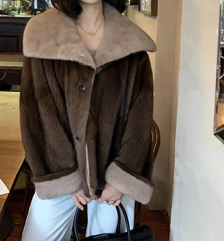 

Hairy Coat Women's Spliced Lapel Loose Single Breasted 2025 New Winter Collection