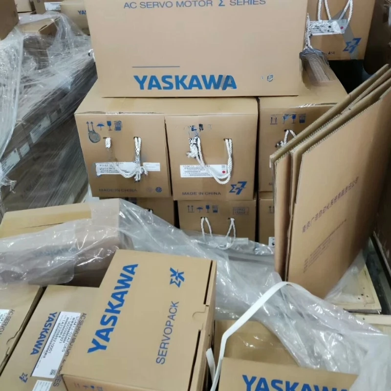 NEW Yaskawa SGMGV-44D3A6E AC Servo Motor Expedited Delivery