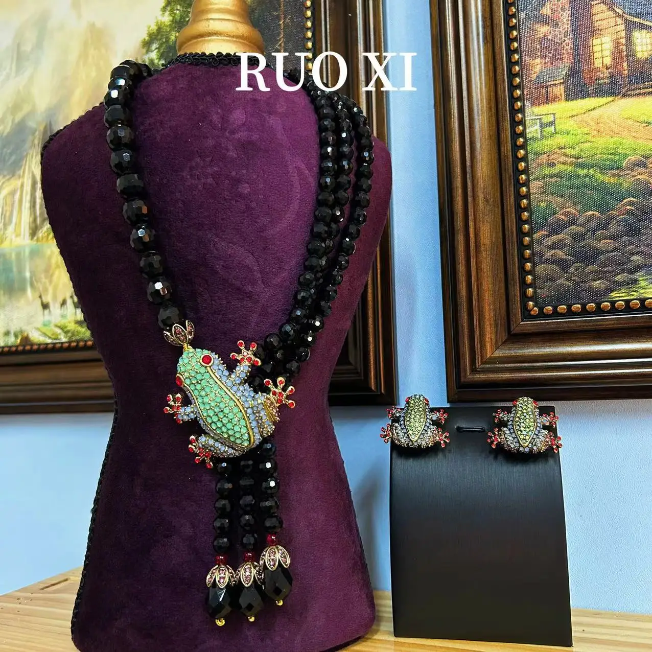 

Jewelry Decoration for Women Retro Bohemian Tassel Frog Set Necklace Earrings Party Show Gorgeous Luxury Vintage Medieval