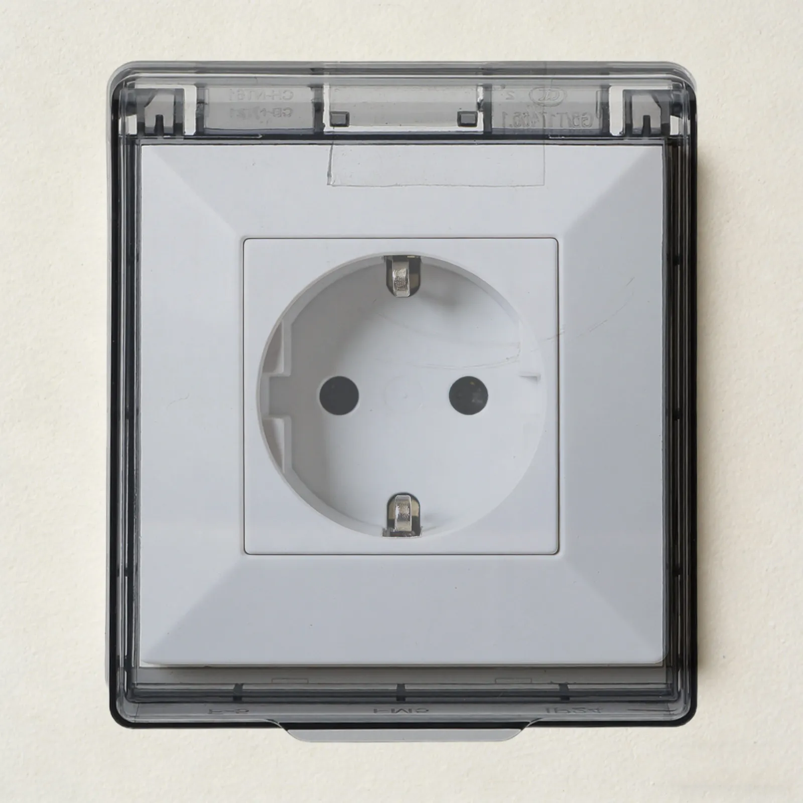2Pcs Adhesive Switch Cover Waterproof Ultra Thin Socket Protective Box for Indoor Outdoor Wet Environments Light Switch Cover
