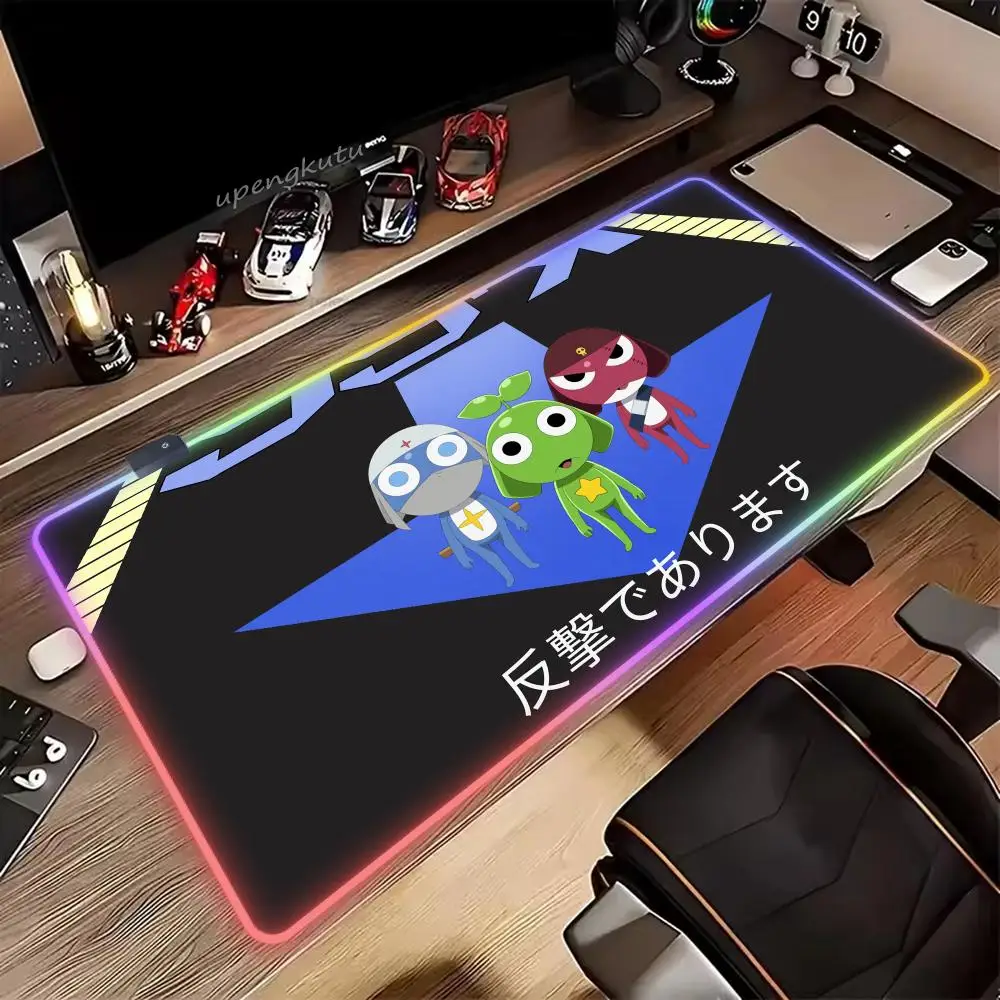 

Аниме K_Keroro Gunsou Frog Коврик для мыши RGB Игровой коврик для мыши Настольный коврик HD Gamer Большой светодиодный светильник XXL Коврики для мыши ПК Компьютерный ковер
