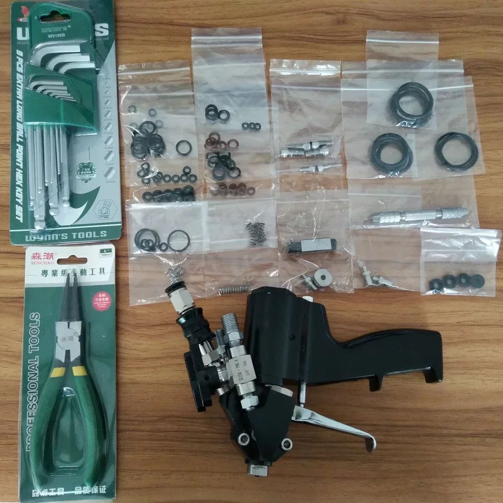 Hot sales Two component polyurethane P2 foam gun for polyurethane spray