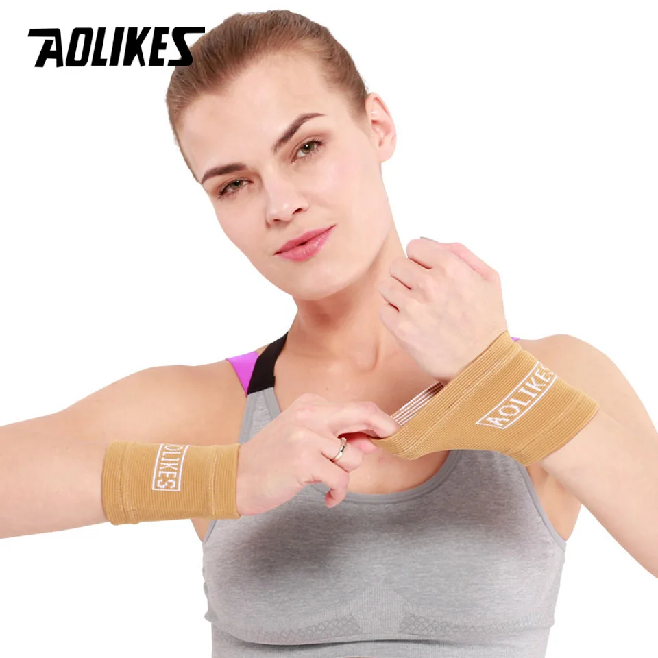 AOLIKES 1Pair Wrist Support Protect Wristband Unisex Bracers for Basketball Football Running