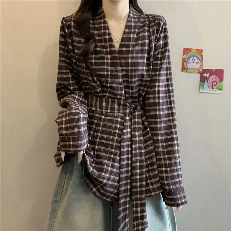 

Large Size Retro Plaid Long-sleeved New Shirt Advanced Slim Top