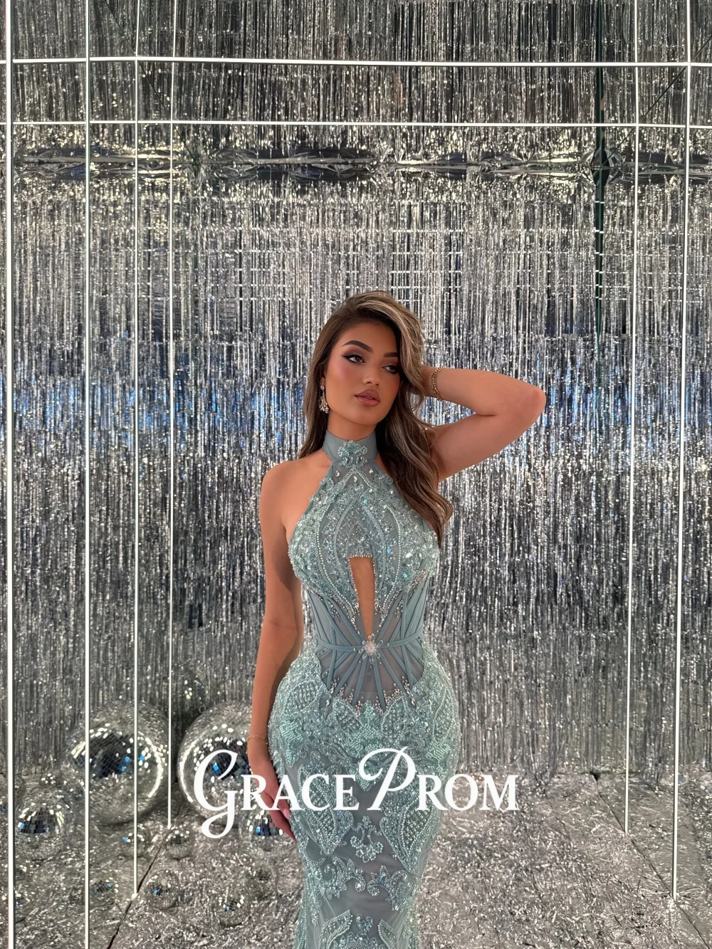 

GraceProm Elegant Halter-Neck Evening Dress 2026 Cut-Out Bodice Carpet Gown Charming A-line Floor-Length Party Gown فساتين