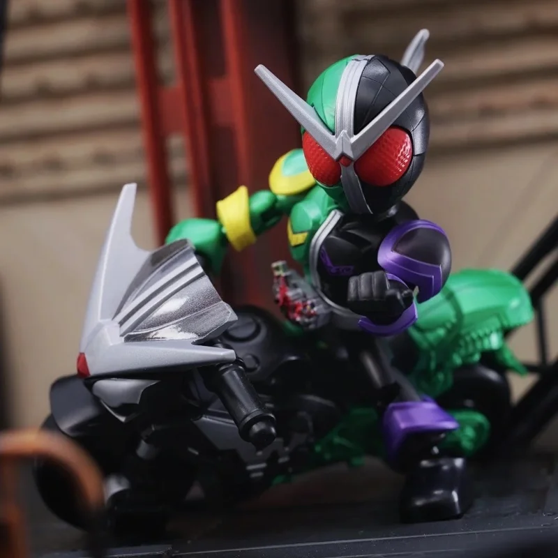 Nowy BLOKEES Kamen Rider Blind Box 15th Anime Figurka Starlight Wersja 2 Saber GEATS Hopper Kuuga Figurka Zmontowane zabawki Prezent dla dzieci