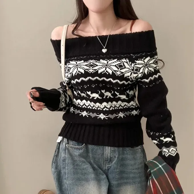 

French Retro Women's Patchwork Long Sleeved Holiday Short Sweater Autumn Winter New Off Shoulder Versatile Pullover Knitted Tops