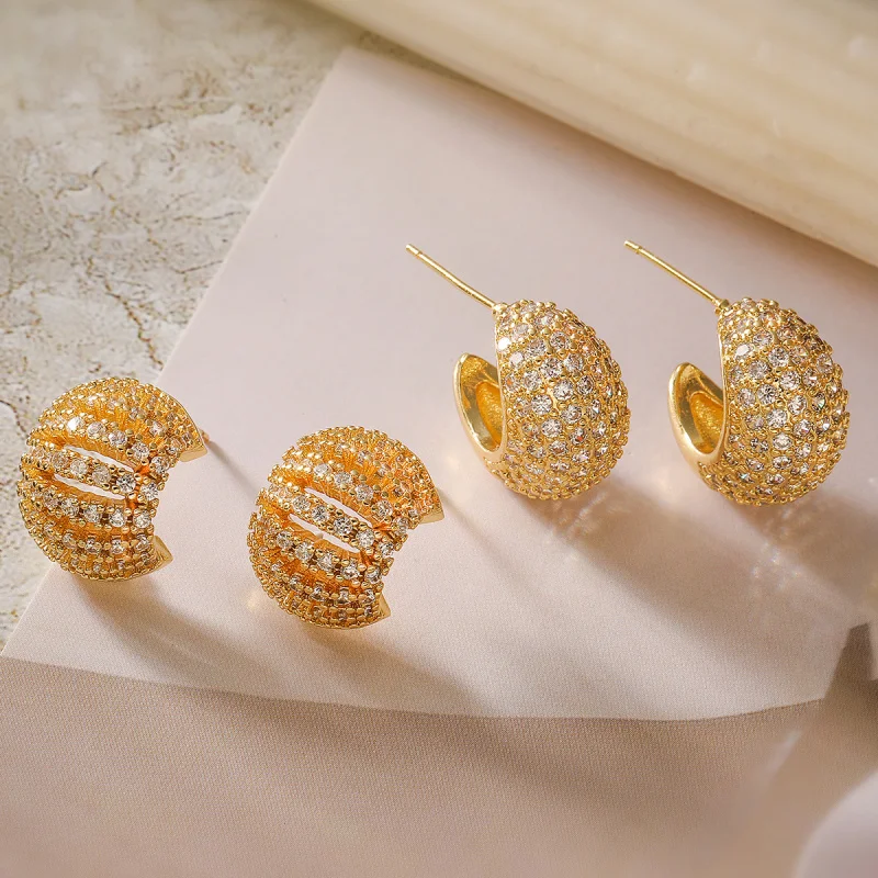 

European and American Fashion Light Luxury Copper Plated 18K Gold Zircon C-shaped Earrings for Women, Niche Personality Versatil