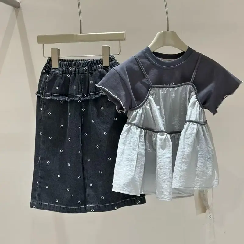 Girls\' summer outfit set 2025 new style short sleeved camisole skirt jeans three piece set for children