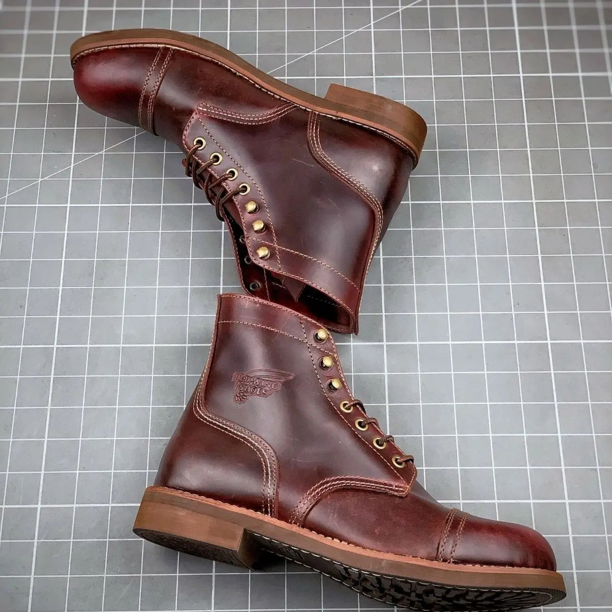 

8111 New Top Quality Casual Men Shoes Handmade Spring Autumn Ankle Boots Vintage Tooling Wings Cow Leather Motorcycle Boots