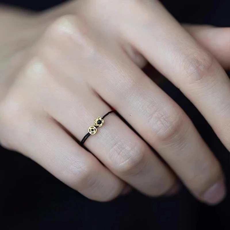 لطيف قابل للتعديل المنسوجة حبل أسود أحمر خواتم جميلة الذهب اللون زهرة عملة الثروة خواتم محظوظ النساء فنجر مجوهرات anillos mujer