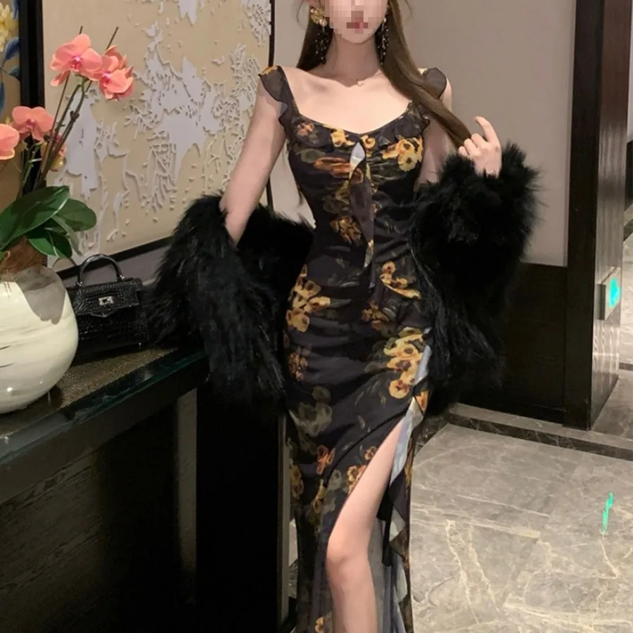 

【New style】Royal Sister Style Tea Break French floral suspender dress 2026 spring and summer seaside vacation slim cut waist lo