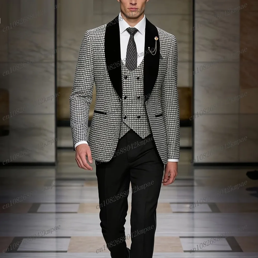 

Новый белый и черный мужской костюм для свадьбы, торжеств, деловых встреч и вечеринок, 3-х предметный комплект: пиджак, жилет, брюки.