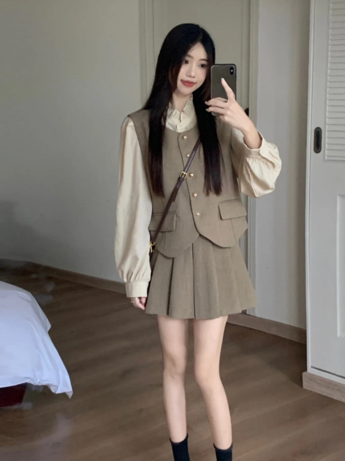 Women's Wood Grain Ruffle Shirt Vest Skirt Three-Piece Set Long Sleeve Fashion Ensemble Spring Autumn Pleated  Skirt - view 4