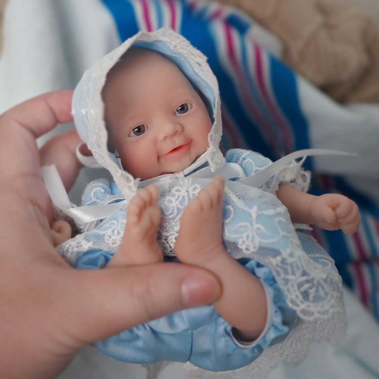 7 Zoll Mini Silikon Reborn Baby Puppe Ella Realistische Neugeborenen-Puppe für Halloween, Erntedankfest, Weihnachtsgeschenk – Detail 5
