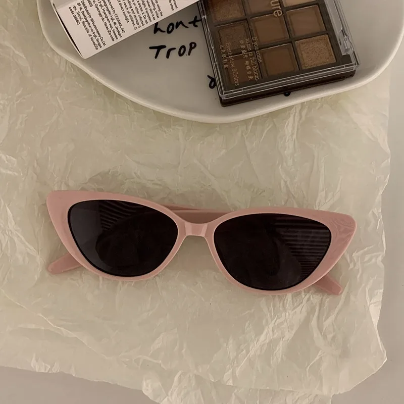 

10pcs Sunglasses for Women Eyeglasses Fashion Eyewear with Retro Style Hip-hop Small Cat Eye Sunglasses