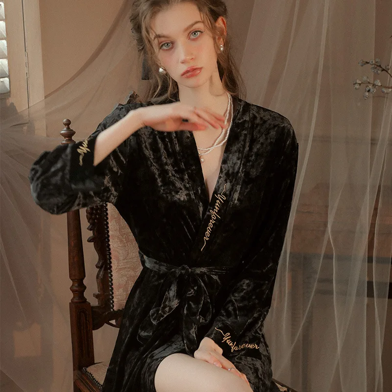 Winter Velour Bridesmaid Wedding Robe Gown Women Print Sleepwear Bride Kimono Bathrobe Velvet Nightgown Lingerie Vestidos