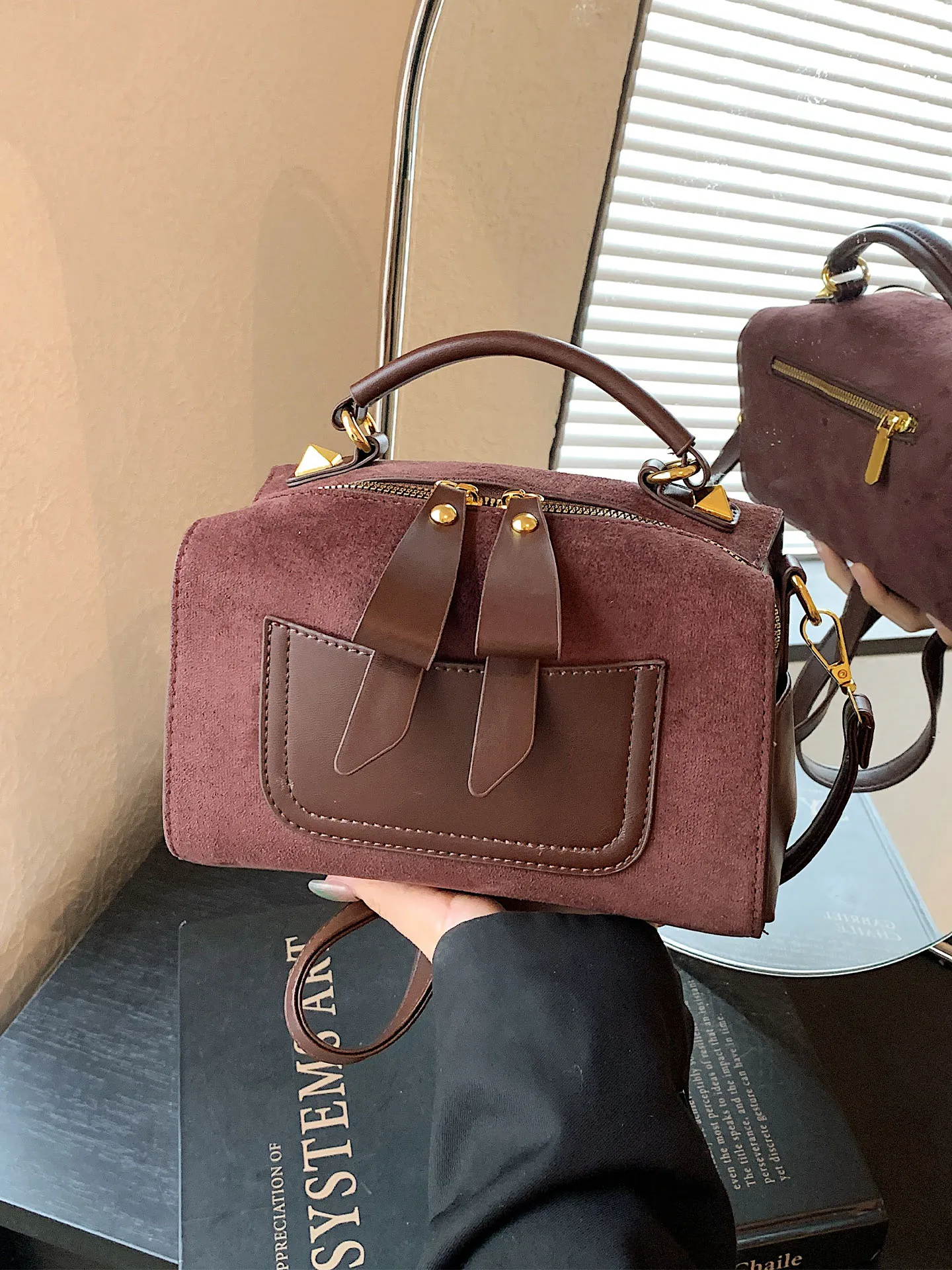 PU Patchwork Faux Suede Women's Handbag 2026 New Trend Retro Contrast Color Zippers Crossbody Bag High End Commuter Shoulder Bag