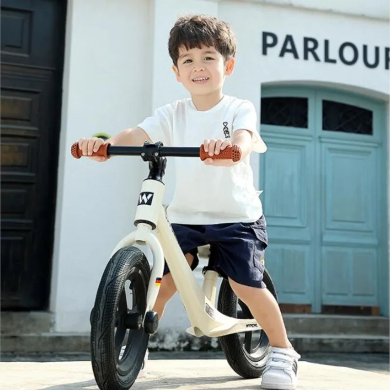 Cooya-Magnesium Alloy Balance Car for Children, No Pedals, 1-6 Years Old, Two-Wheeled, Sliding Baby Walker, New, W01