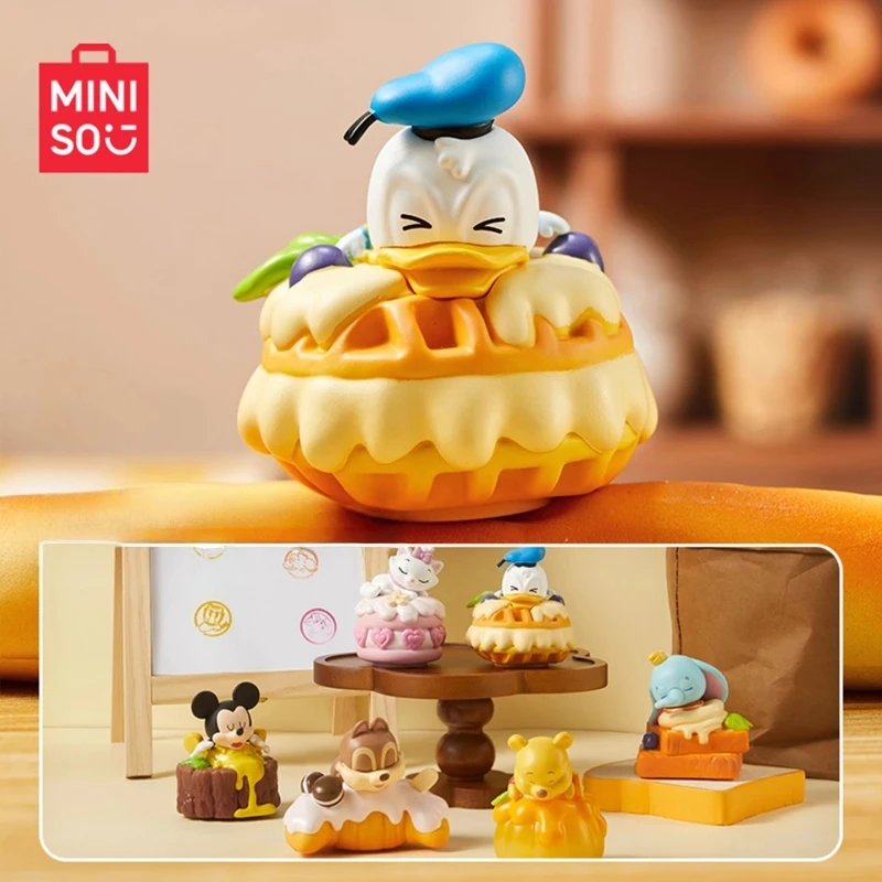Caja ciega de sello Gourmet de la serie MINISO Disney, modelo decorativo de oso de dibujos animados de Mickey Mouse Pooh, juguete para regalo ornamental para niños