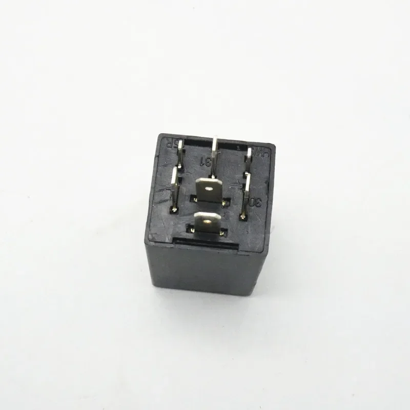 Turn Signal Flash Relay 60570359 For Brilliance BS4 M2 BS6 M1