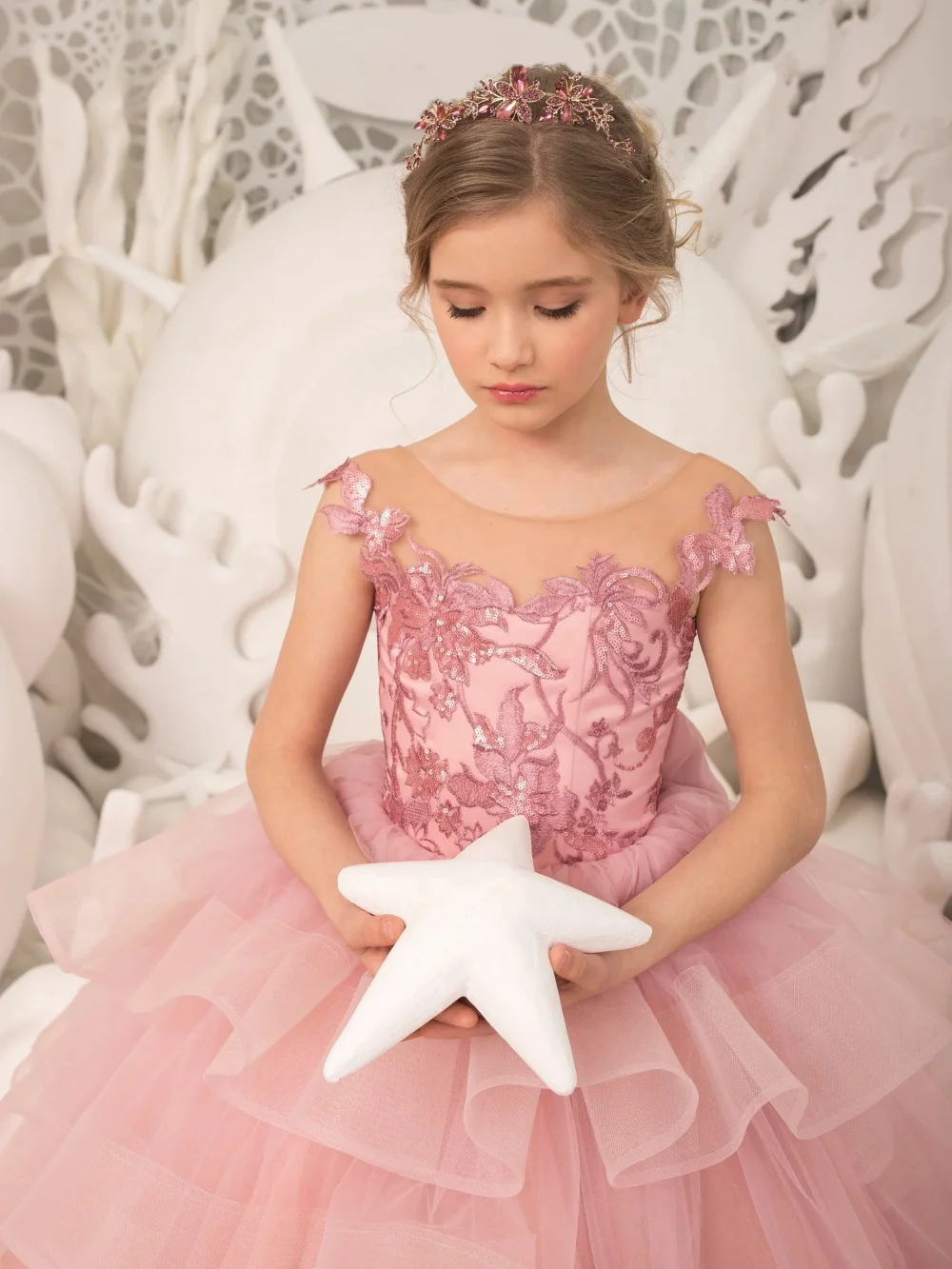 Girls Stunning Lace Appliques Dresses School Performance Wear 2-14Y Gorgeous Tiered Tulle Princess Gown For Kids Birthday Party