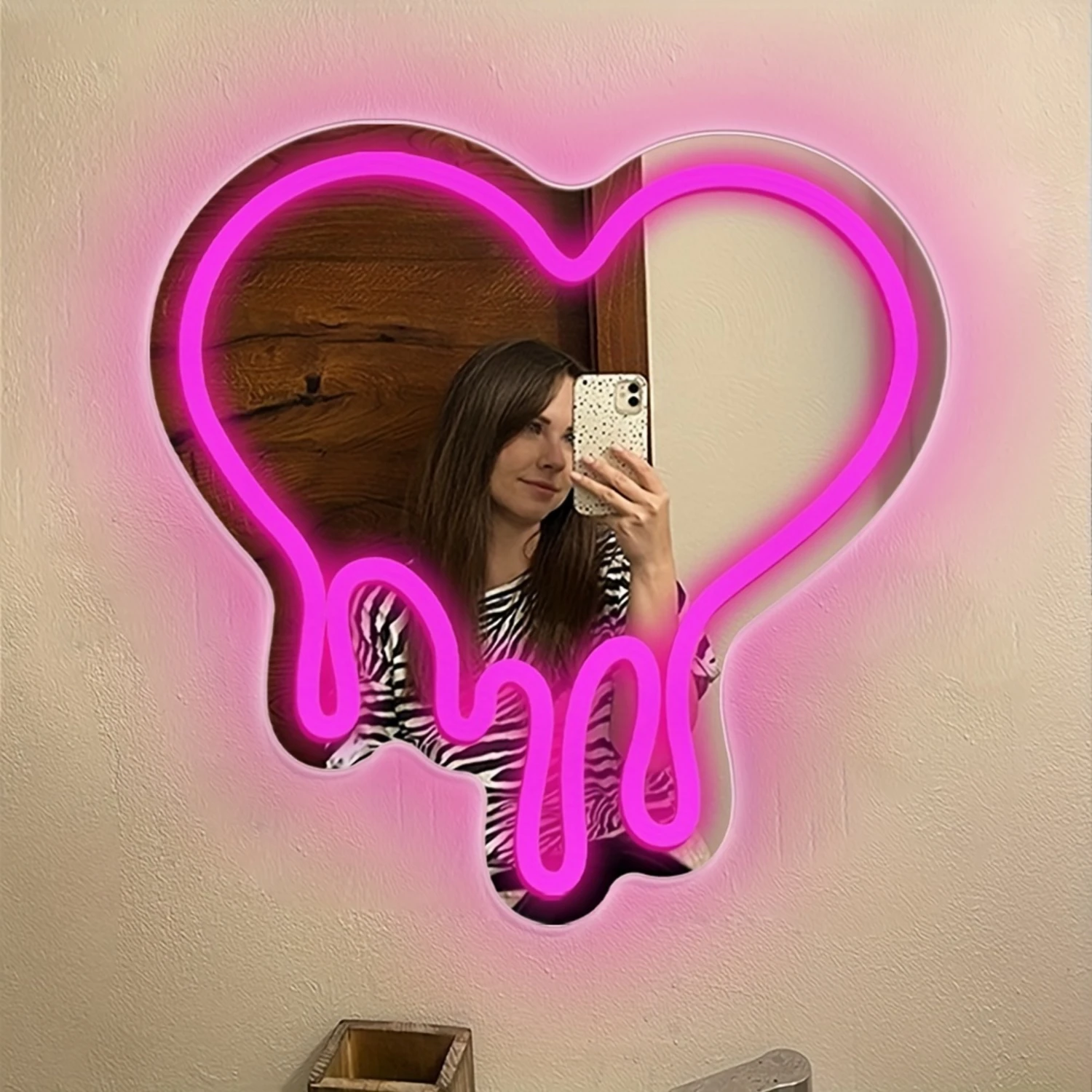 Gorgeous Heart-Shaped Makeup Mirror - USB Powered Neon Light Wall Decoration Logo for Stunning Room Decor - One-of-a-Kind Beauty