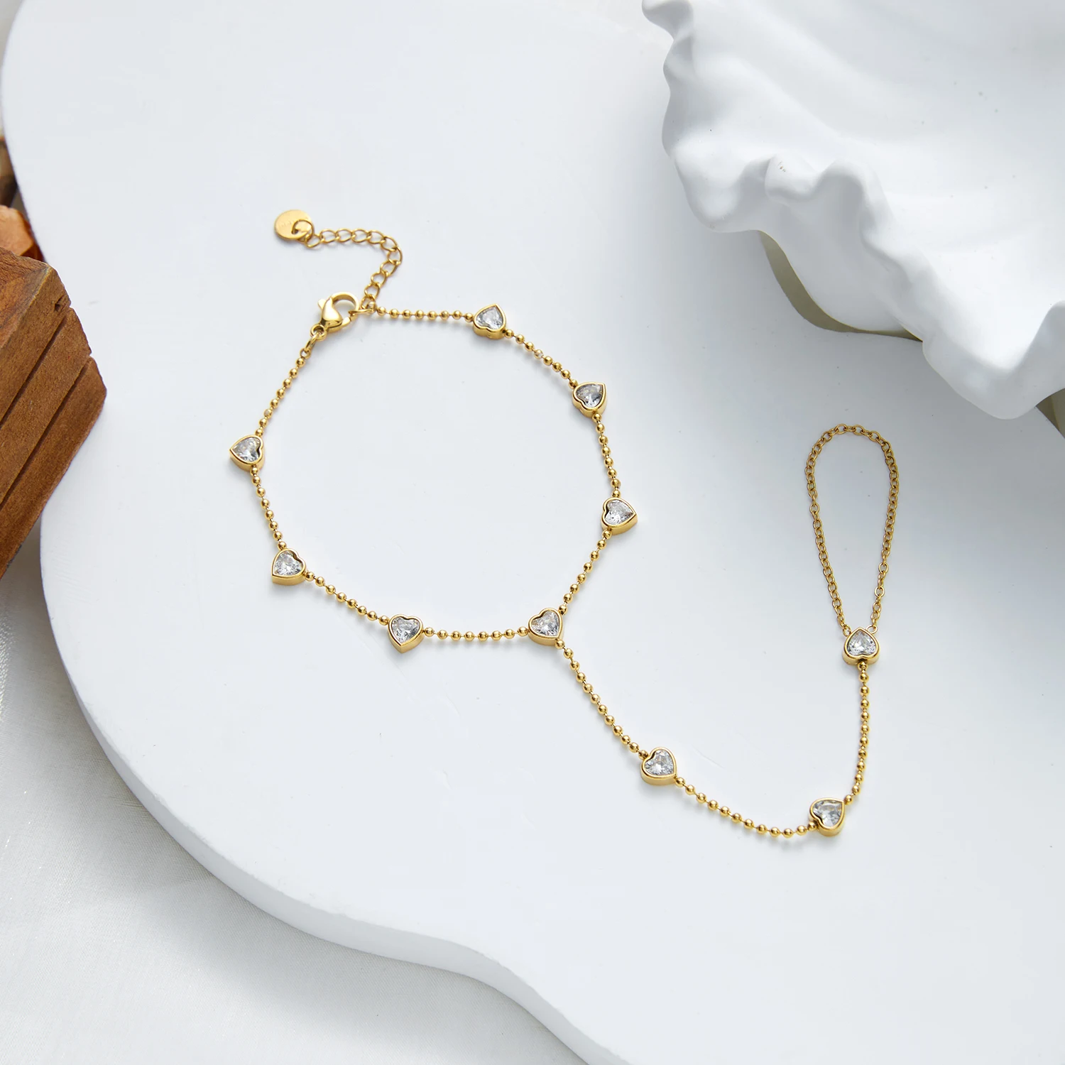 Minimalistisches CZ Edelstahl Fingerketten-Armband für Damen, Zierliches Blumen-Herz Kubisches Zirkonia Türkis Party-Schmuck Geschenk – Detail 11