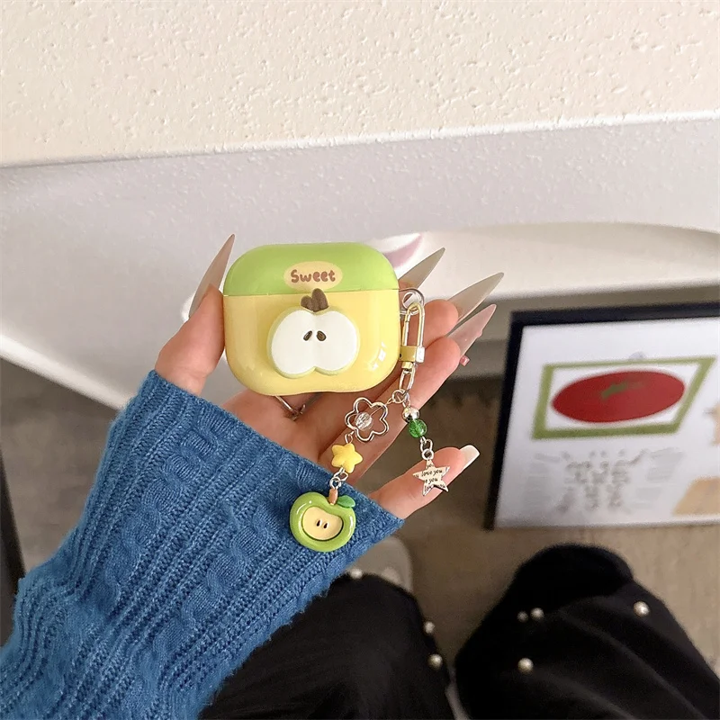 

Korean cartoon Bear Star headphone cover for AirPods Pro 2 4 AirPods 4 3 2 1 with Angel wings keychain headphone case cover