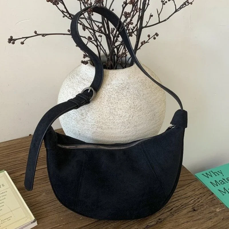 

First-Class Women's Shoulder Bag Made Of Goatskin Leather With Trendy Paris Vintage Spacious Soft Daily Refined Look​