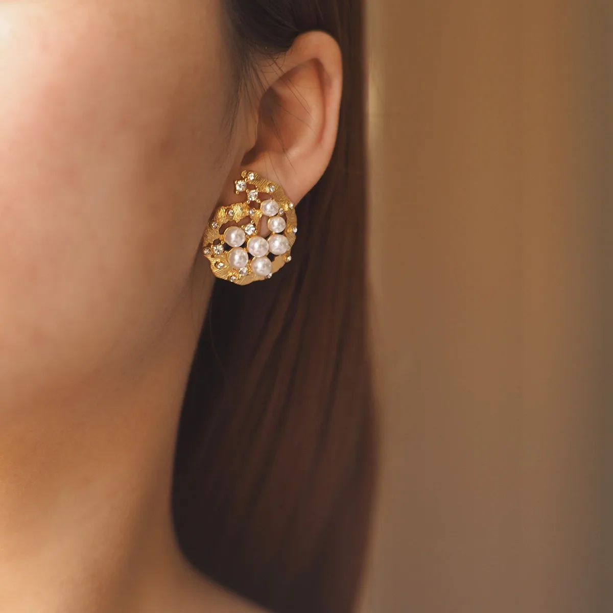 2025 New French Conch Niche Designer Trifari-Style Stud Earrings - High-Shine Ocean Vintage Jewelry
