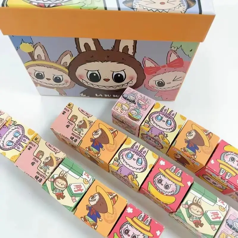 Nueva caja ciega de grano bonito Labubu, pegatinas universales tridimensionales de resina de dibujos animados, máquina para agarrar muñecas, caja ciega