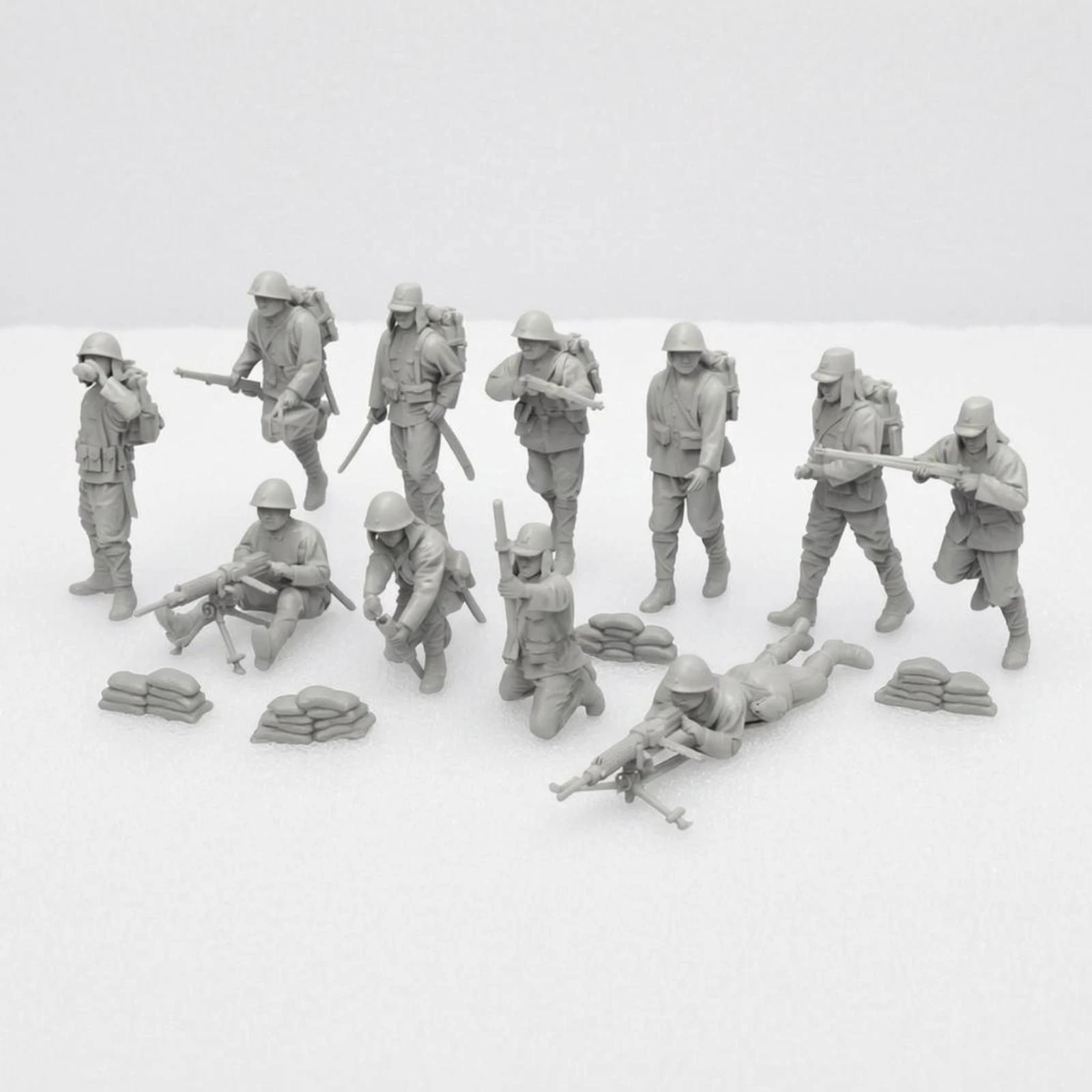 11 Pieces Unpainted Miniature Soldier No Base Resin Soldier Figurine Small-Scale Figurine Realistic Decor Compact view 2