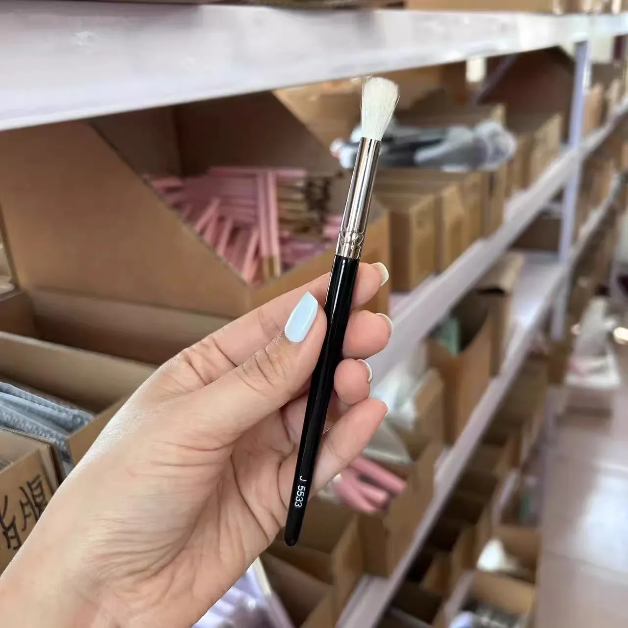 J5533 J5549 J5529 Augenbrauenpinsel aus Rosshaar, breiter Augenbrauenpinsel, flachköpfiger, abgewinkelter Augenbrauenpuderpinsel HAKUHODO Augen-Make-up-Tools