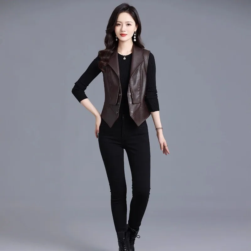 เสื้อกั๊กหนังเทียมผู้หญิง แฟชั่นฤดูใบไม้ผลิและฤดูใบไม้ร่วงใหม่ ทรงเข้ารูป แจ็คเก็ตหนังแบบไม่มีแขน สไตล์ลำลอง เสื้อกั๊กหนัง PU แบบสั้น เนื้อนุ่ม