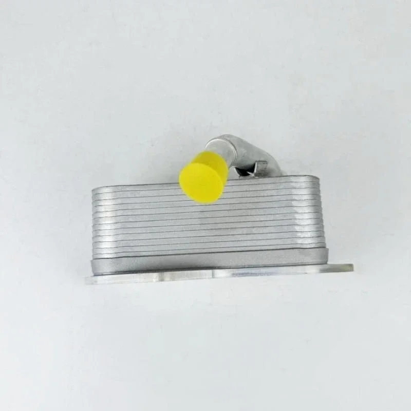 Novo radiador de óleo do motor 11427525333 para BMW Série: 1 2 3 5 6 7 X1 X3 X5 X6 Z4