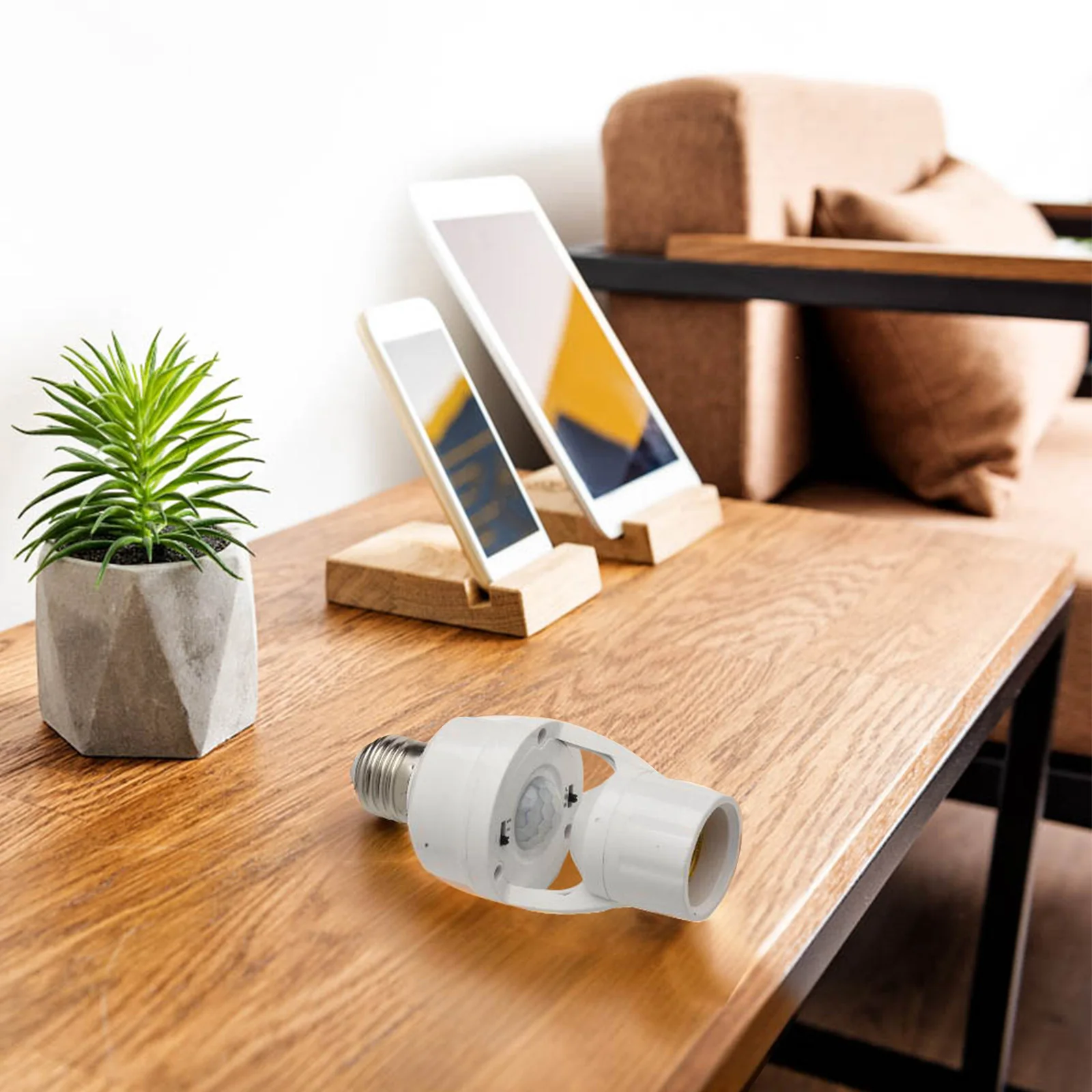 For Indoor Motion Sensor Light Socket Compatible with E27 Bulbs for Use in Storage Areas and Service Corridors