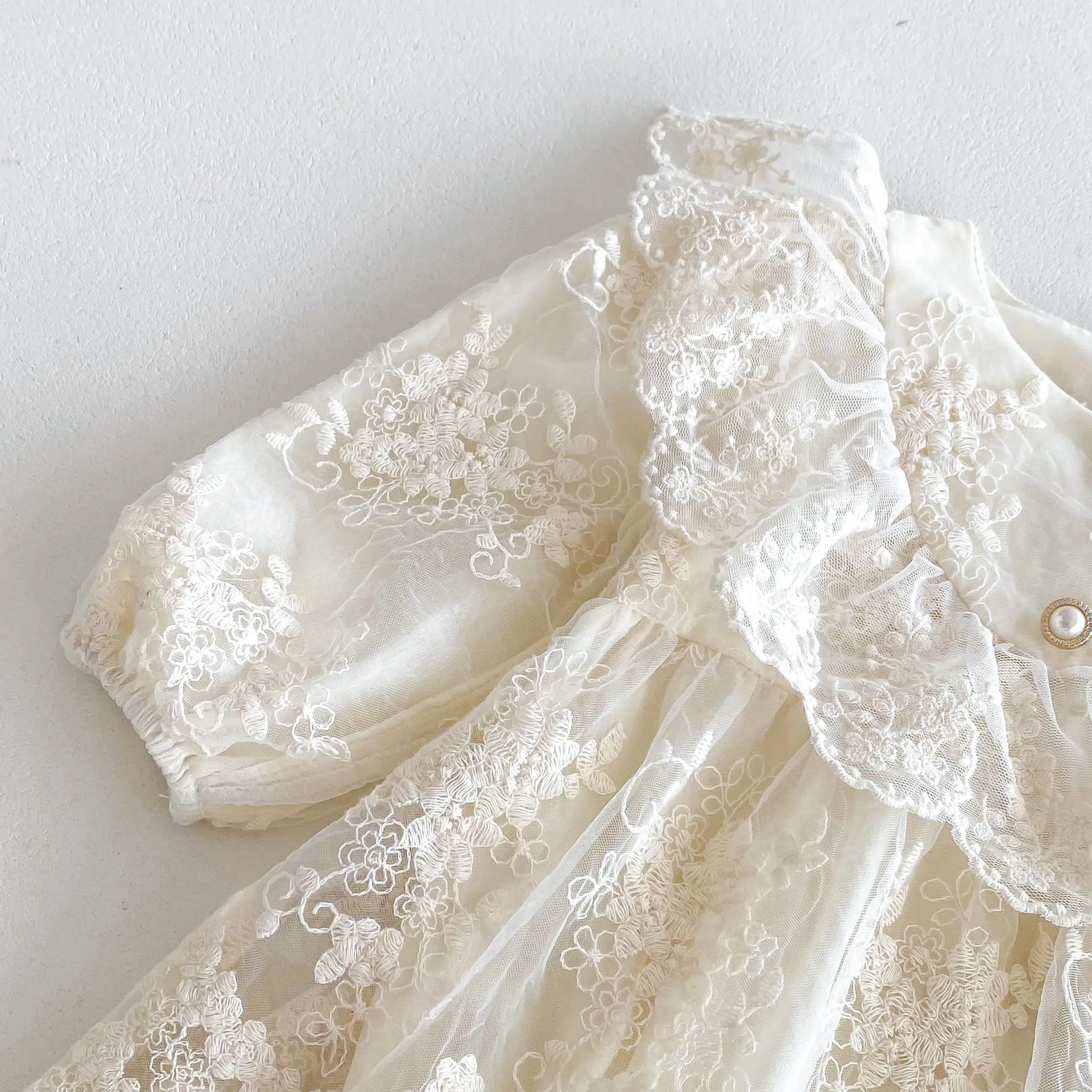 2025 Baby Girl Princess Dress 0-24M Vintage Lace Embroidered Ruffled Collar Romper Dress with Snap Closure Formal Party Dress - Image 5