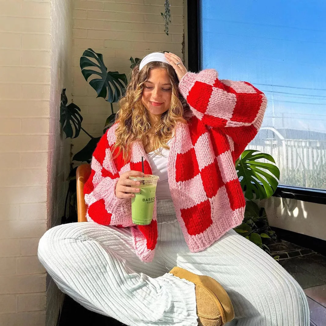 Frauen Stricken Pullover Plaid Strickjacke Lose Volle Hülse Gespleißt Jumper V-ausschnitt Lässig Elegante Mantel Gestrickte Outwear Herbst 2025