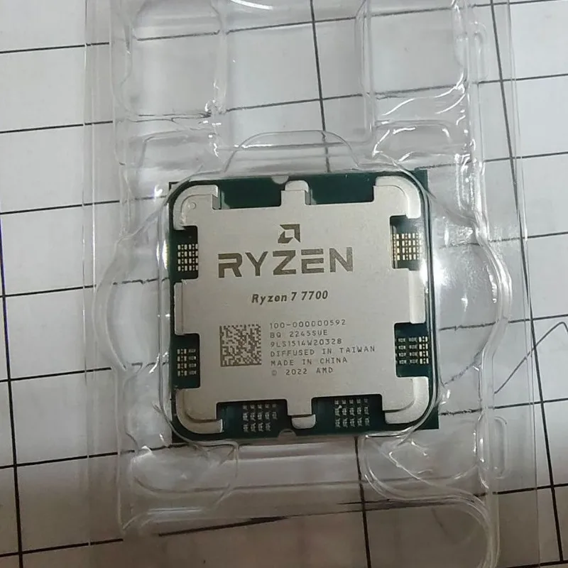 

Процессор AMD Ryzen 7 7700 R7 7700 3,8 ГГц 8-ядерный 16-поточный процессор 5 нм L3 = 32M 100-000000592 разъем AM5, без охладителя