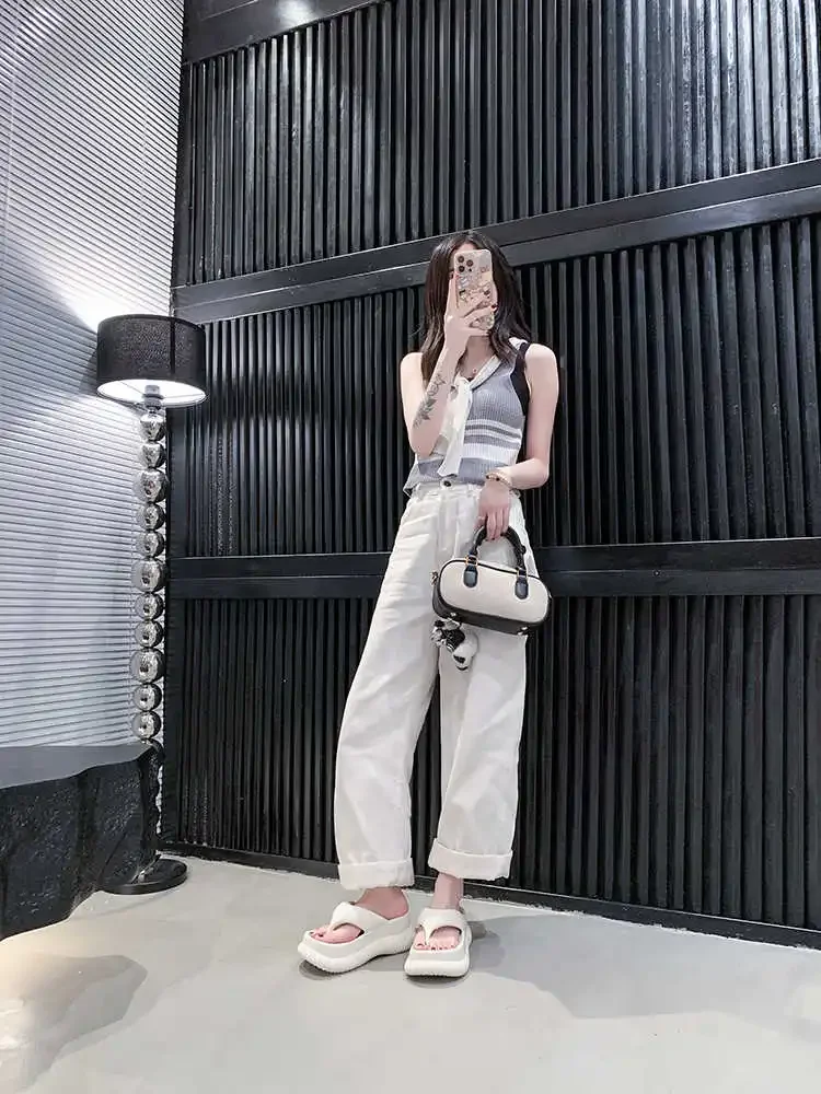 화장실 여름 여성 슬리퍼 빈티지 부츠 신발 화이트 여름 여성 샌들 스니커즈 스포츠 계절 최신 디자인 Krasovki