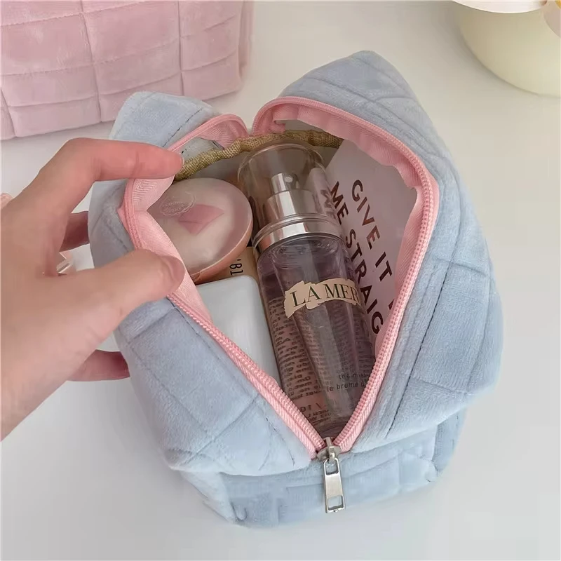 Cute Plush Makeup Bag for Women Portable Travel Small Cosmetic Bags Solid Color Zipper Toiletry Bag Washing Pouch Storage Bags