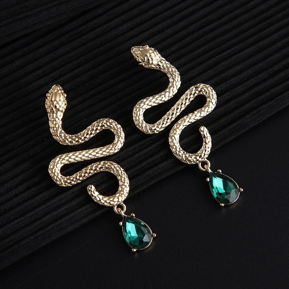 Avant-garde Sexy and Exaggerated Halloween Snake Shaped Clip Earrings for Women Gothic Personalized Trend Girl Rock Jewelry