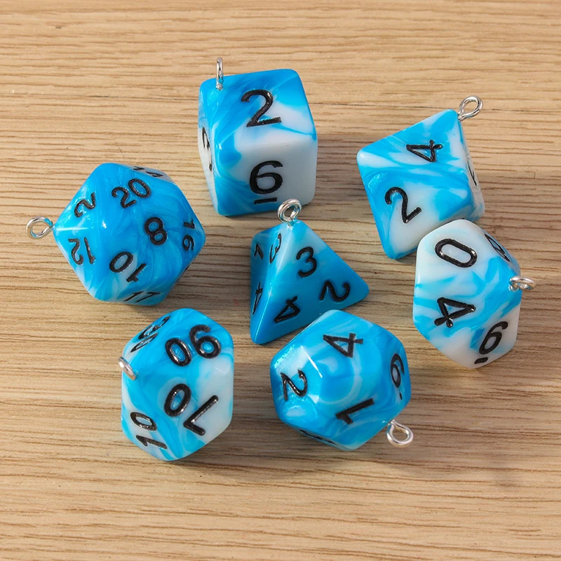 Tusember 7 Stück/Set Würfel-Anhänger aus Harz und Acryl, Würfel-Charms für Spiele, zum Schmuckbasteln, DIY-Ohrringe, Halsketten, Bastelzubehör – Detail 11