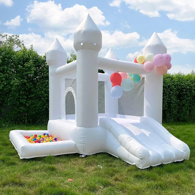 Casa inflável branca do salto do casamento de 9ft com castelo inflável da corrediça para crianças que saltam o jogo da festa trampolim com ventilador ul ao ar livre