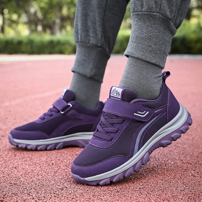 Новая повседневная спортивная обувь для пар, уличная противоскользящая сетчатая дышащая повседневная легкая прогулочная обувь для среднего и пожилого возраста