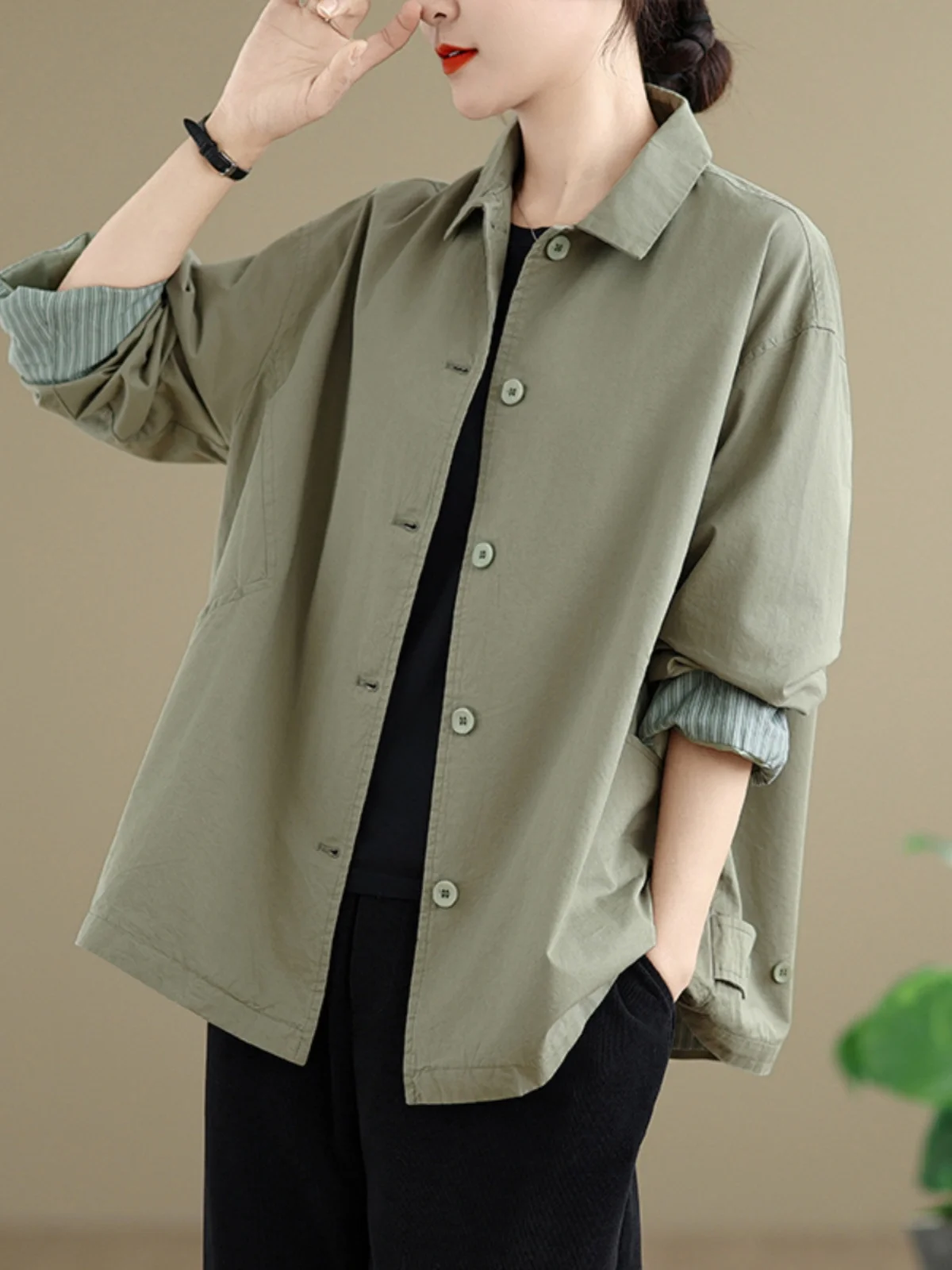 

Модная повседневная женская весенняя верхняя одежда свободного кроя, стройнящая фигуру, простая, на пуговицах, с воротником-стойкой, универсальная, элегантная